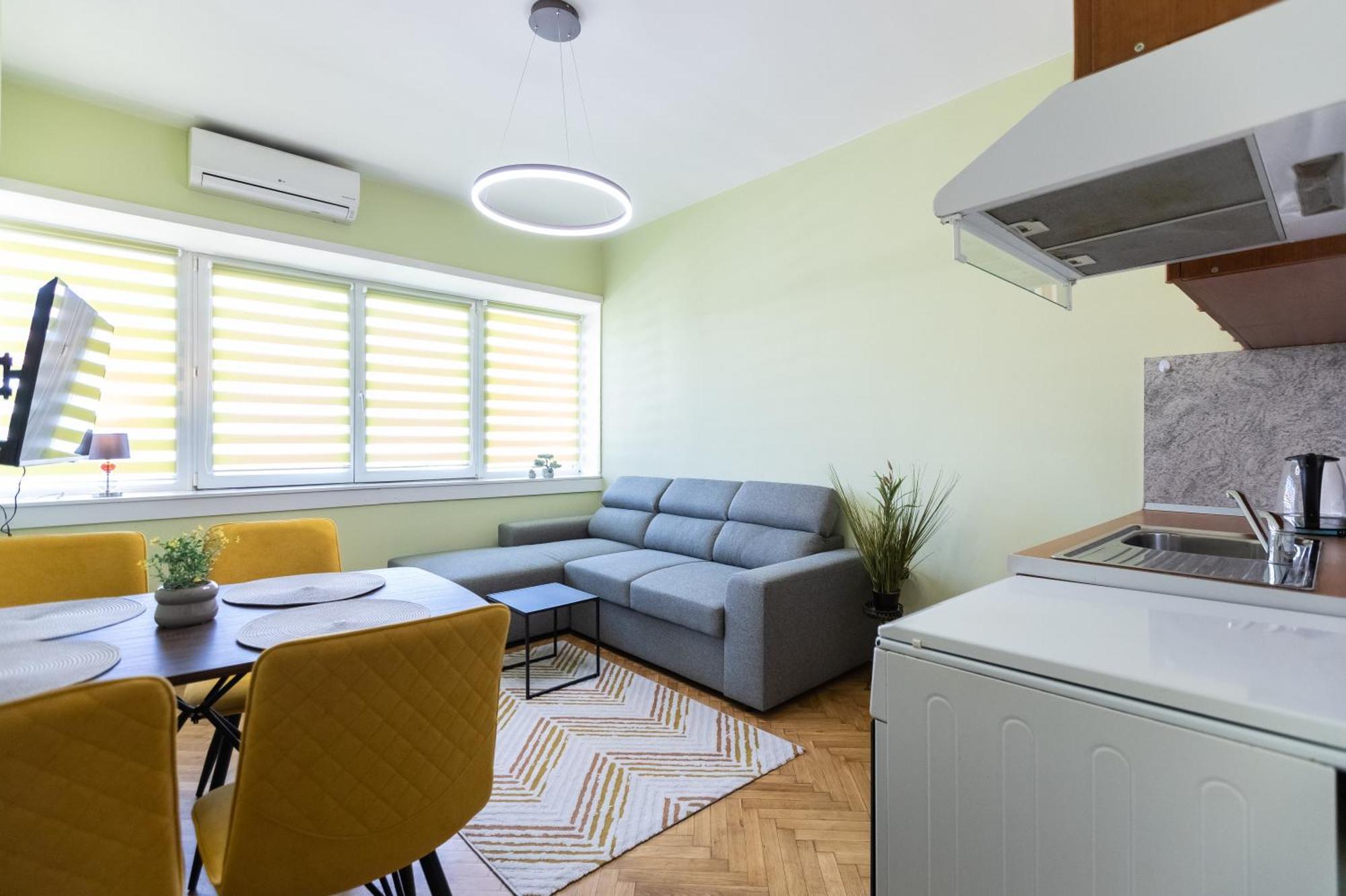 1Bdr Flat In Center Of Sofia Vitoshka Blvd Leilighet Eksteriør bilde